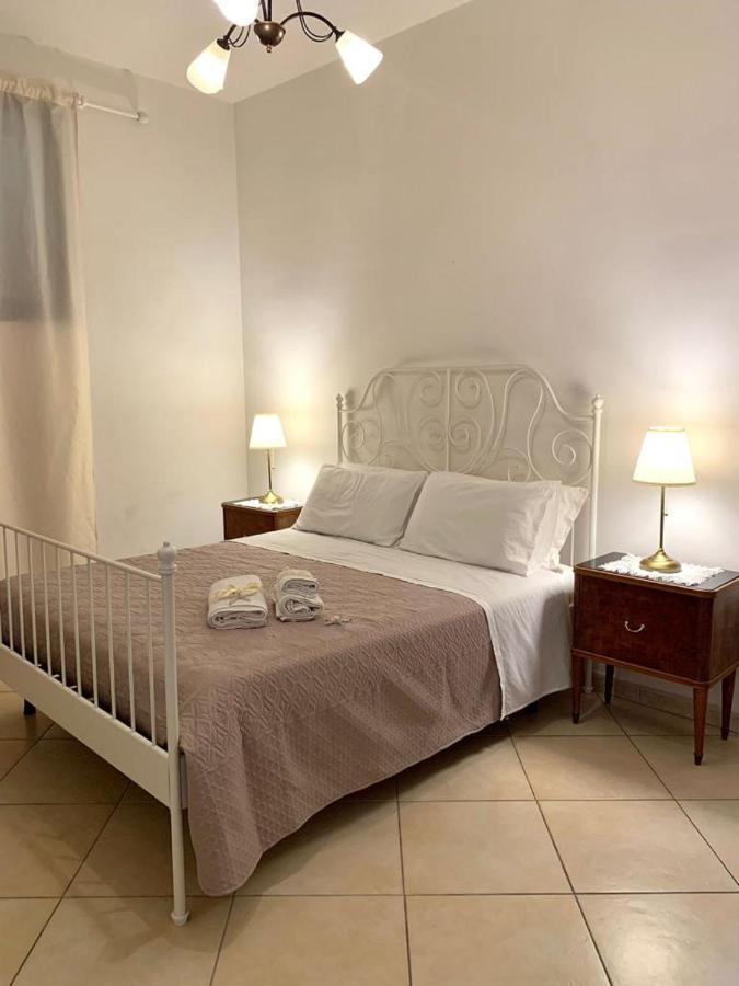 Dream House De Iulio Apartment ปอมเปอี ภายนอก รูปภาพ